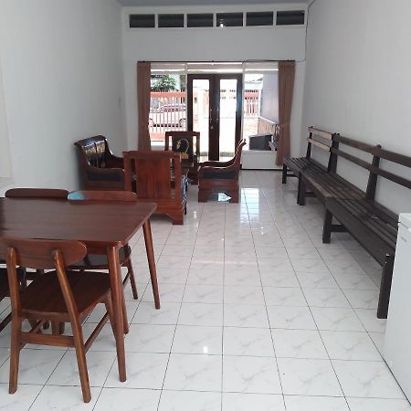 Welirang 20B Homestay - Max 2 Orang Per Kamar Malang Exterior photo