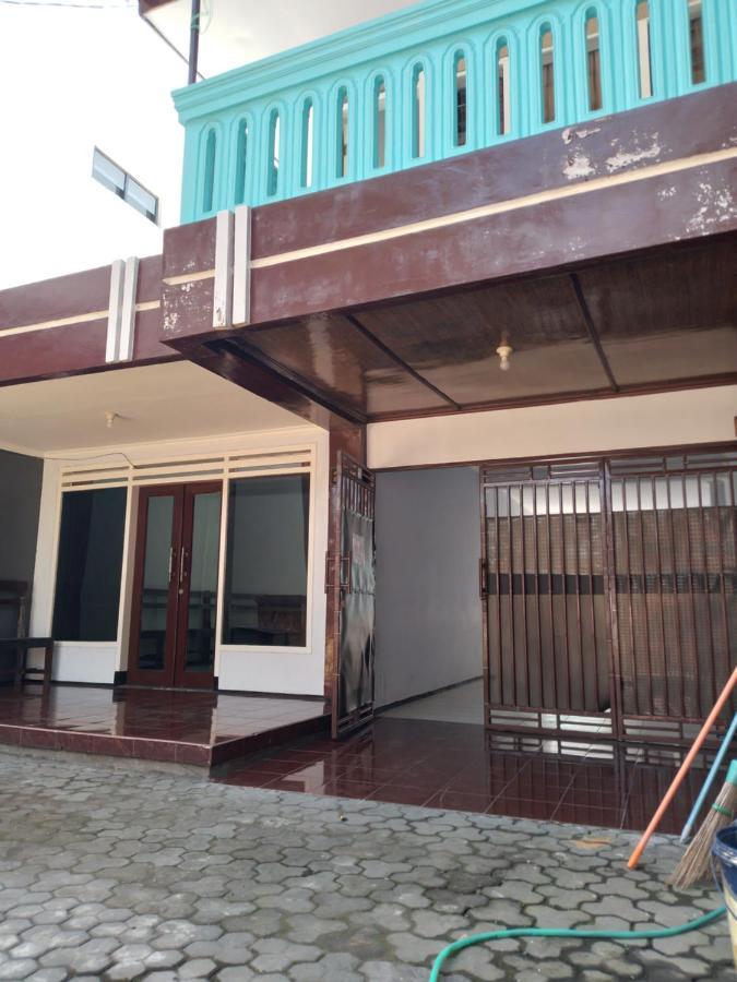 Welirang 20B Homestay - Max 2 Orang Per Kamar Malang Exterior photo
